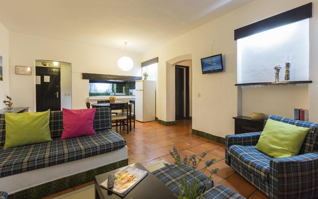 Apartamentos Azul Mar Албуфейра Стая снимка